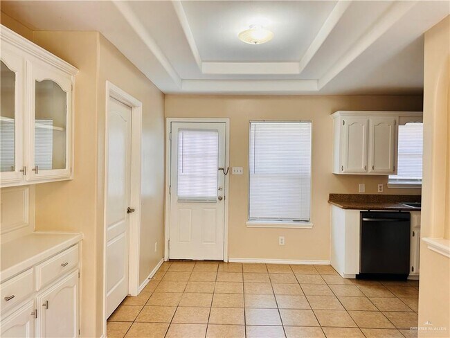 Foto del edificio - 2105 W Western Dr