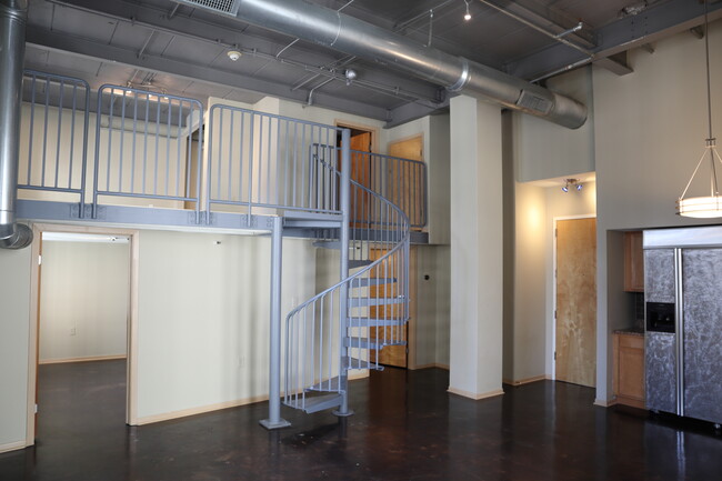 Building Photo - 110 N 3rd St