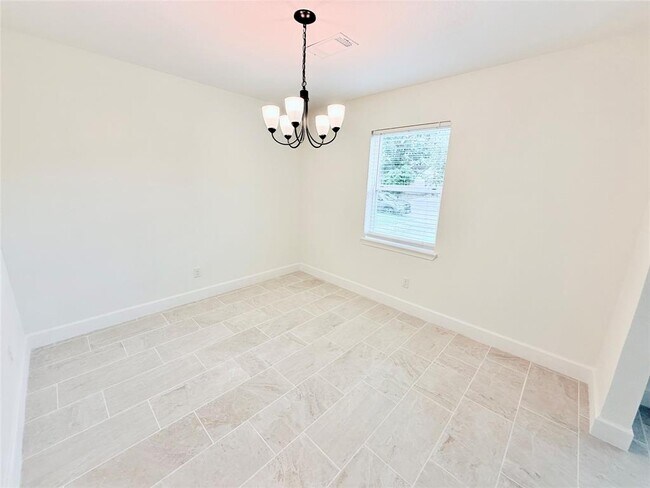 Foto del edificio - 6027 Beaudry Dr