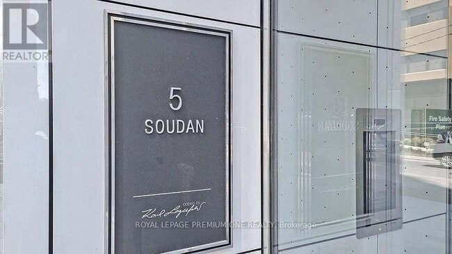 Building Photo - 5 Soudan Ave