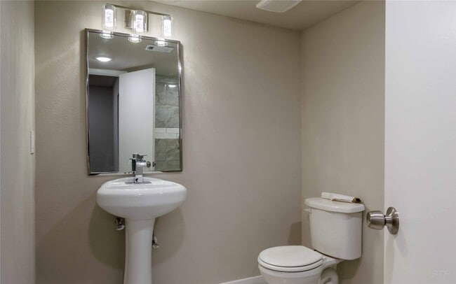 Foto del edificio - 12046 Beechnut St