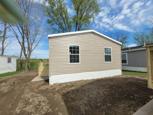 Building Photo - 114 Star Cir