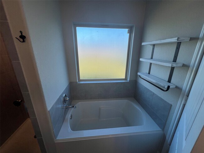Foto del edificio - 7263 Barrington Ridge Ln