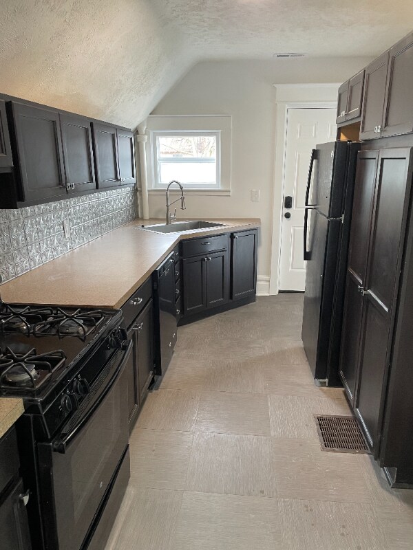 Foto del edificio - 1314 Wealthy St SE