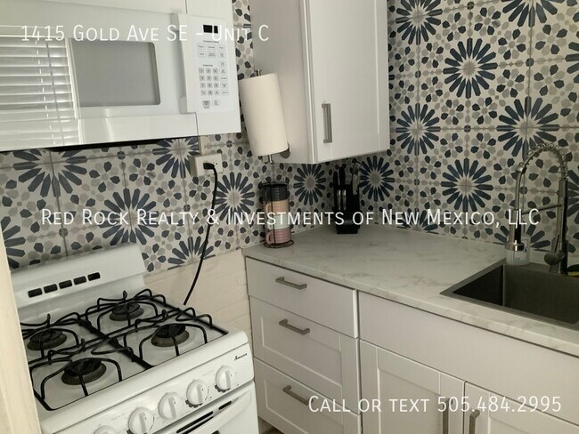 Foto del edificio - 1415 Gold Ave SE