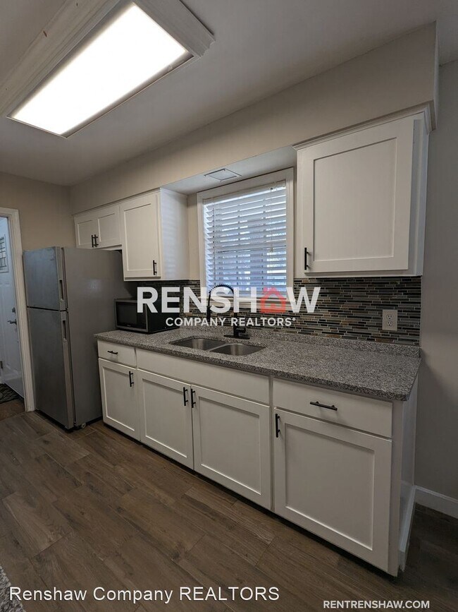 Foto del edificio - 3 br, 1.5 bath House - 2830 Elmore Park