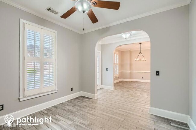 Building Photo - 4 br, 2.5 bath House - 1567 Squire Hill La...