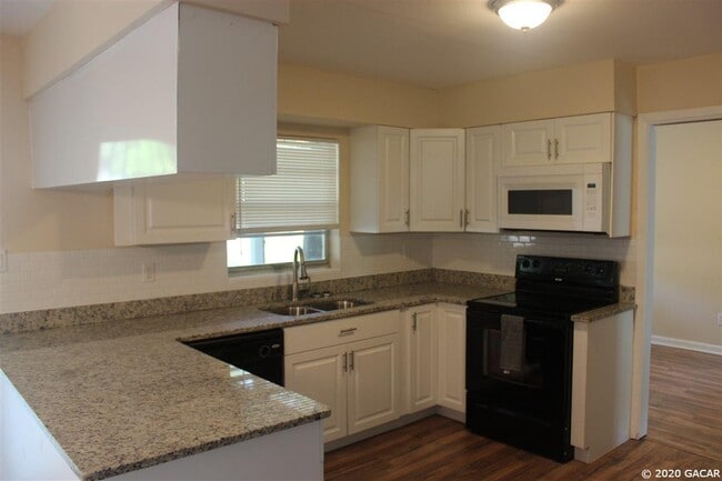 Photo - 3330 NW 29th Ave House