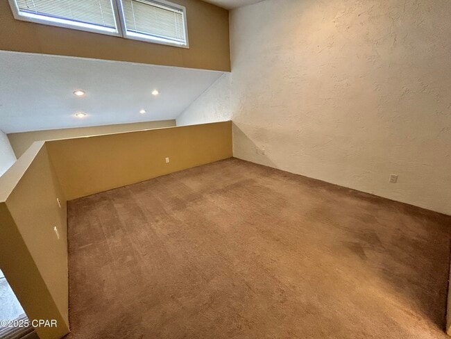 Foto del edificio - 6901 N Lagoon Dr