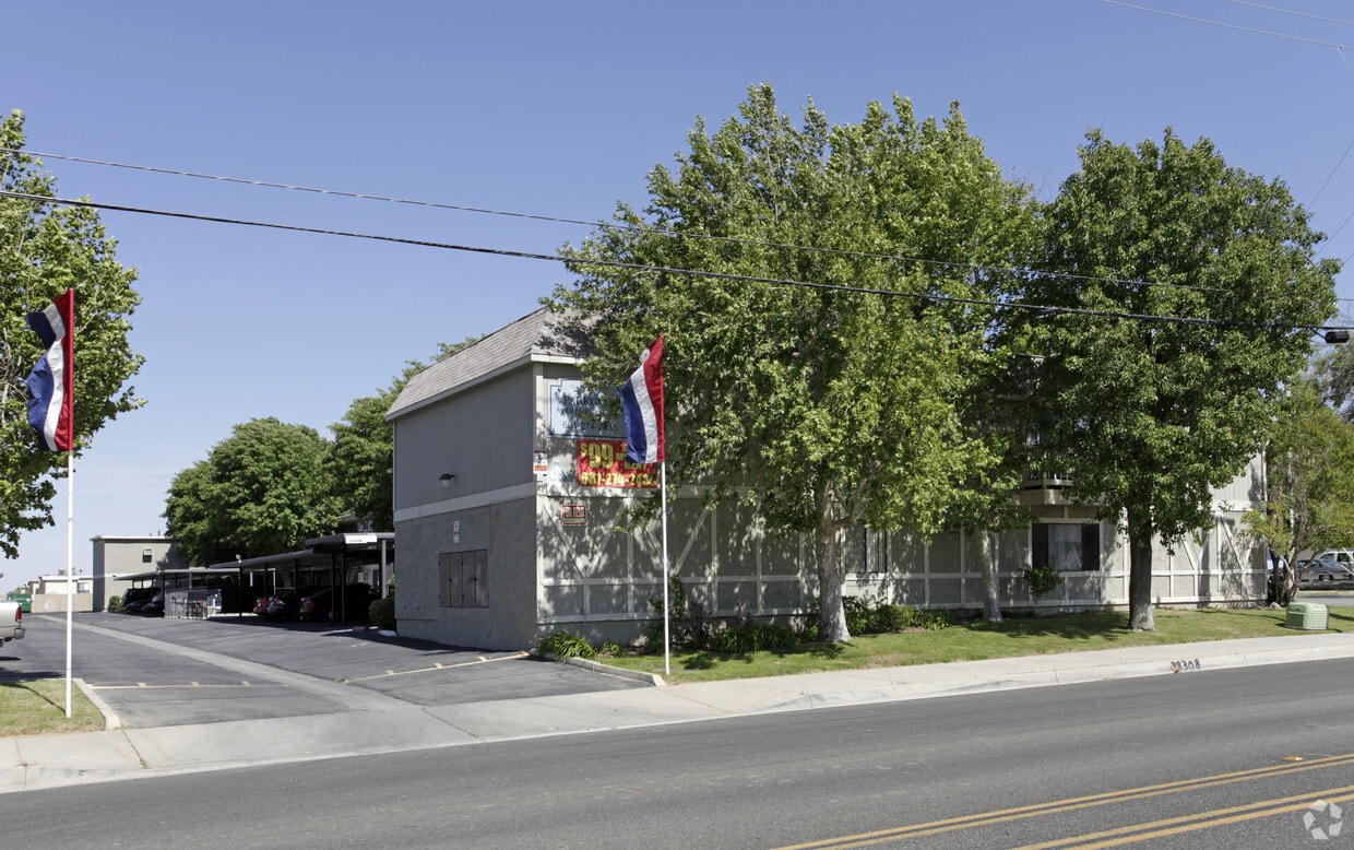Building Photo - Parkglen Apartments