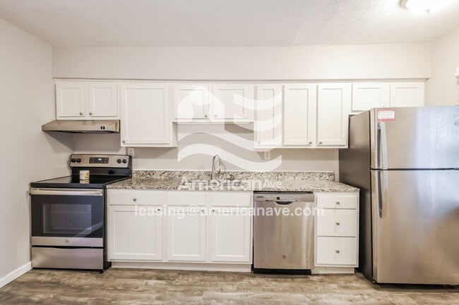 Foto del edificio - 1805#1807 Columbia Avenue, 45042; #702445 ...