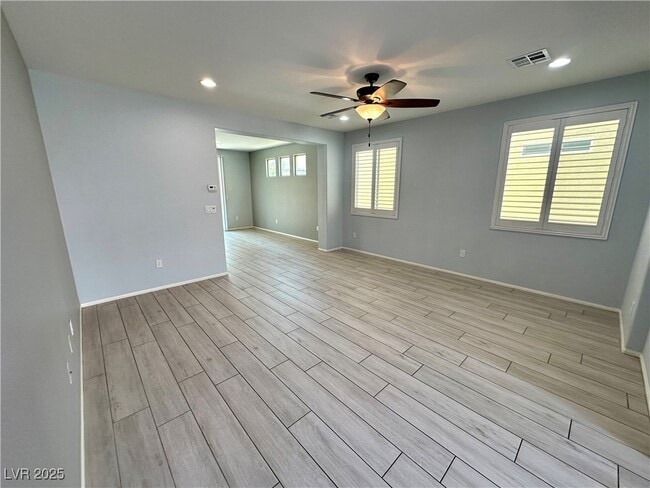 Building Photo - 9527 Ridgeglen Ct