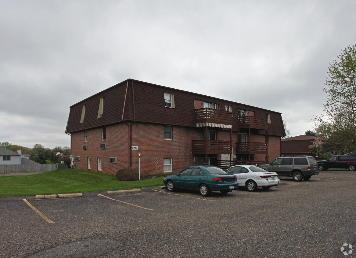 Building Photo - Wales Ridge II Apartments