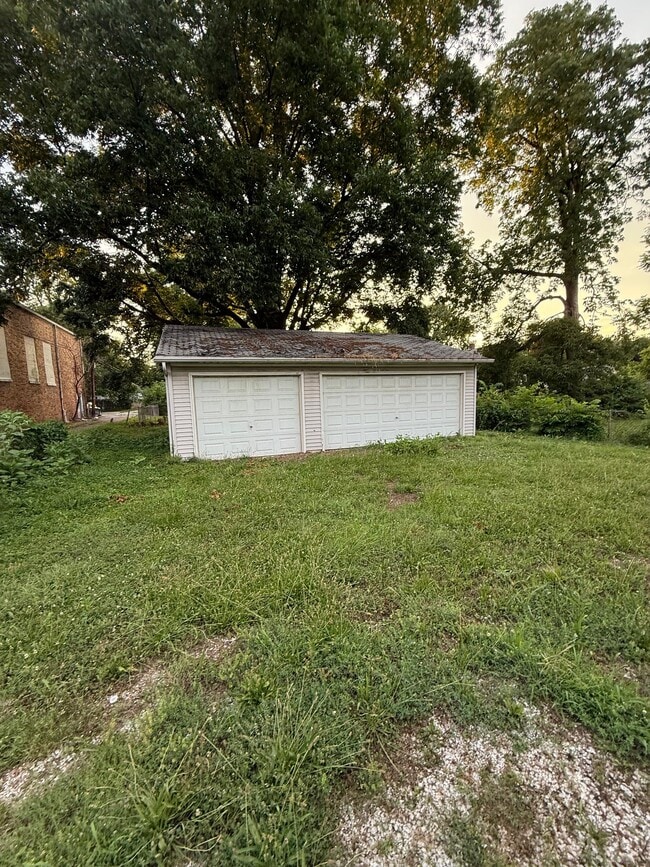 Building Photo - 1439 N Jasper St