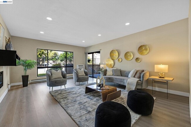 Building Photo - 39139 Argonaut Way