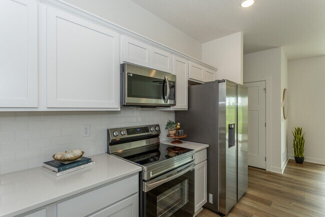 Building Photo - 3105 Bracken Pl