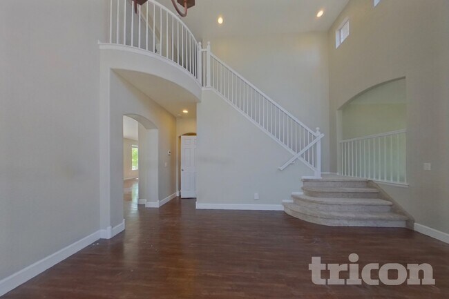 Foto del edificio - 1426 S Haleyville Cir