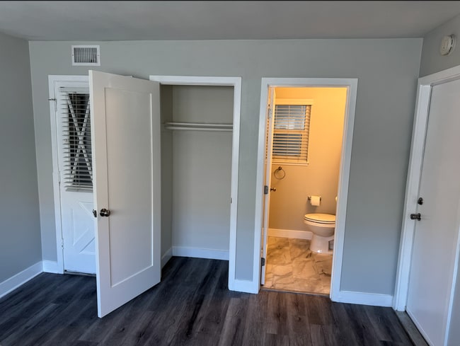 Building Photo - 8542 Hollister St