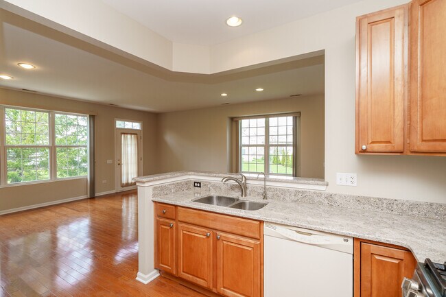 Foto del edificio - 13325 Oakwood Ave