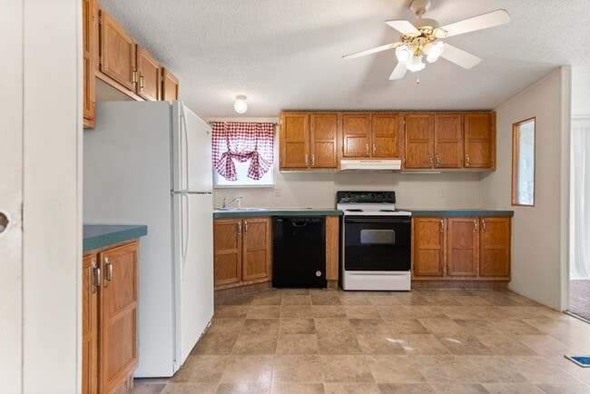 Building Photo - 158 Stone Henge Ln