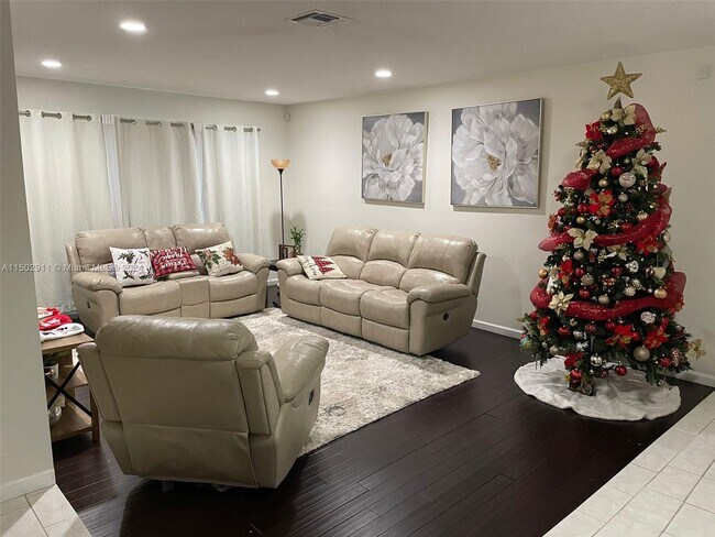 Foto del edificio - 321 SW 64th Ave