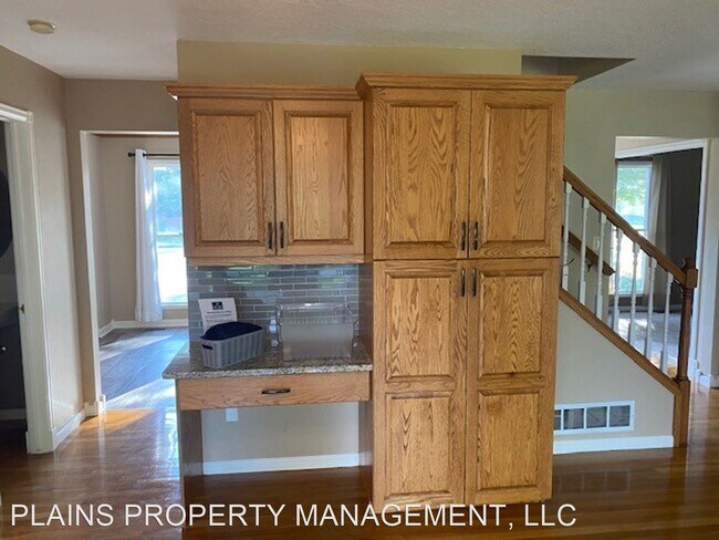 Foto del edificio - 5 br, 3.5 bath House - 107 Canberra Avenue