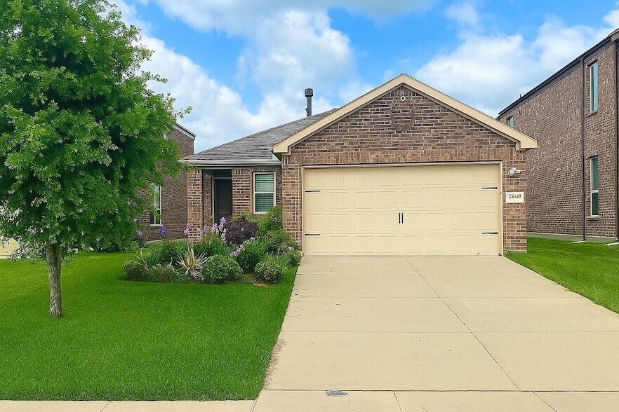 Foto principal - 7505 Paramount Dr