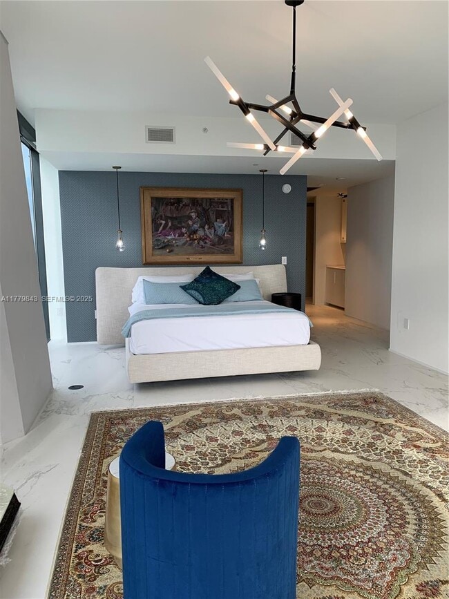 Building Photo - 1000 Biscayne Blvd