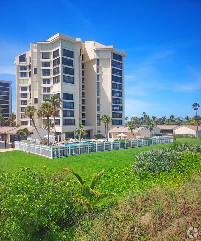Ocean Village Apartments for Rent with a Garage Fort Pierce, FL 3