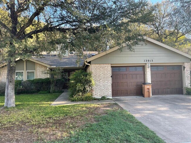 Building Photo - 13013 Silver Creek Dr