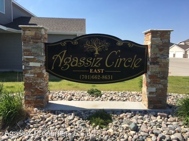 Foto del edificio - 501-516 West Agassiz Circle Southeast