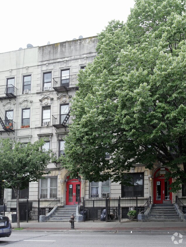 Primary Photo - 524 Flatbush Ave