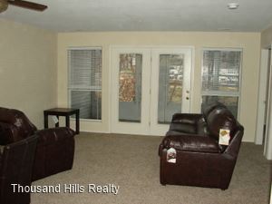 2 br, 2 bath House - 200 Golf View Dr. D-2