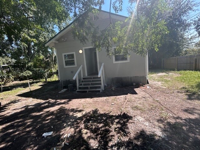 Foto principal - 48 Kirk Rd
