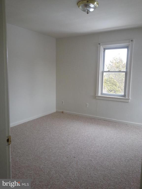 Foto del edificio - 229 Poplar Ave