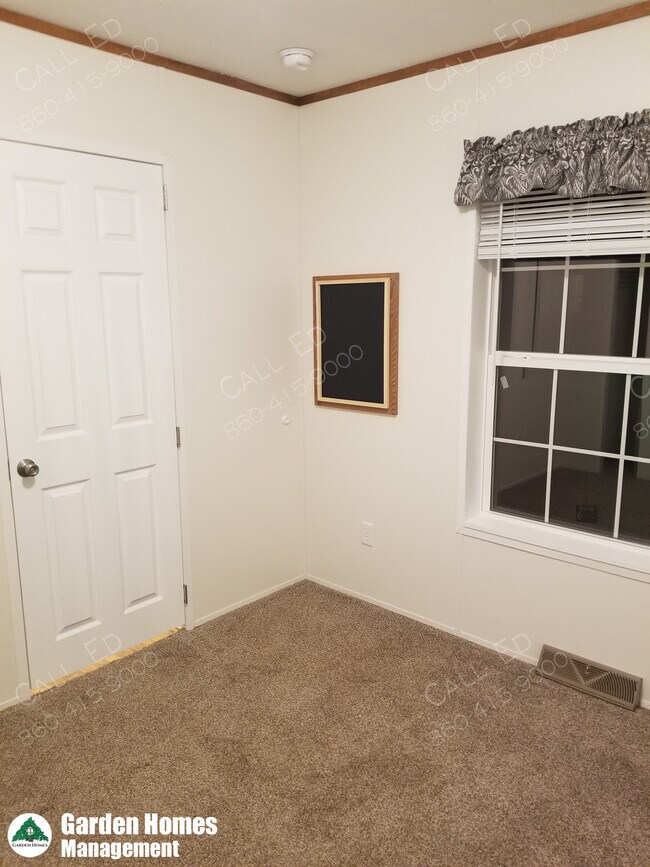 Building Photo - 7 Fair Acres Ln