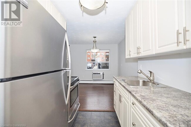 Building Photo - 485 Thorold Rd