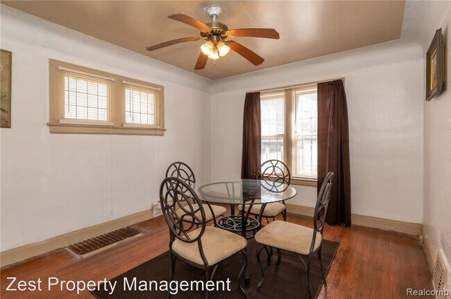 Building Photo - 3 br, 1 bath House - 8096 Coyle Street