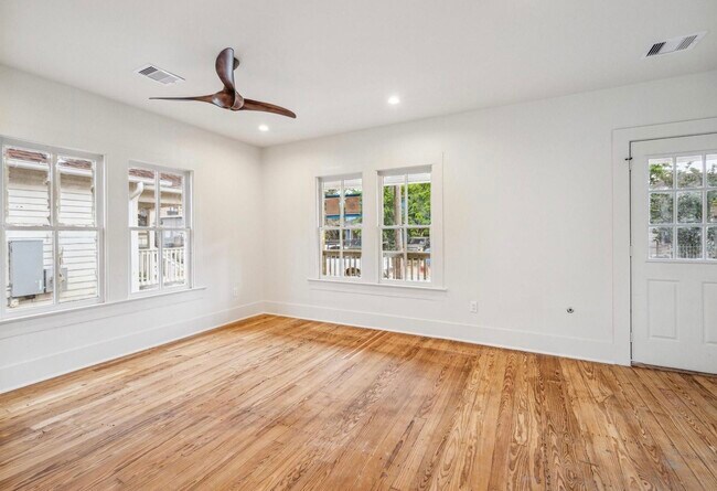 Foto del edificio - 2114 Hardy St