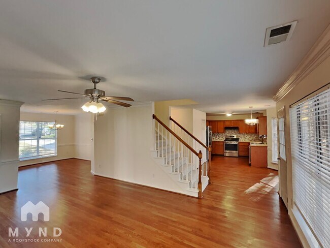 Foto del edificio - 10002 Gardendale Ct