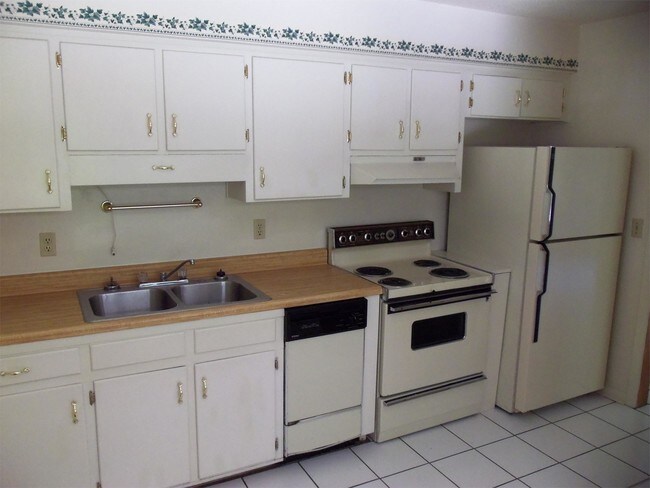 Building Photo - 1710 SW 38th Terrace