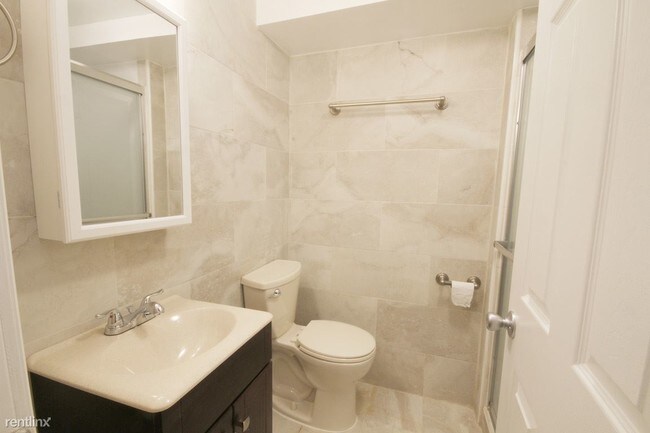 Foto del edificio - 2833 49th St