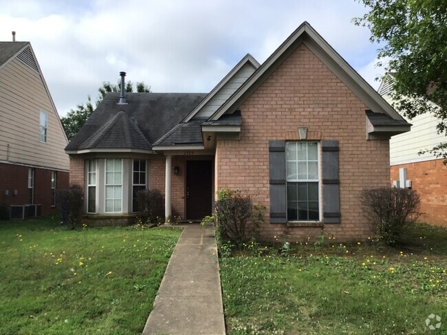 Building Photo - 1575 Central Trails Dr