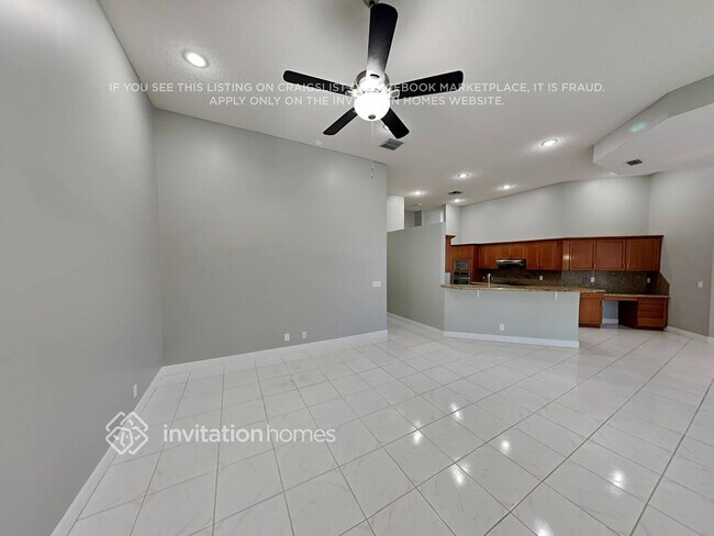 Foto del edificio - 5077 NW 104th Ave