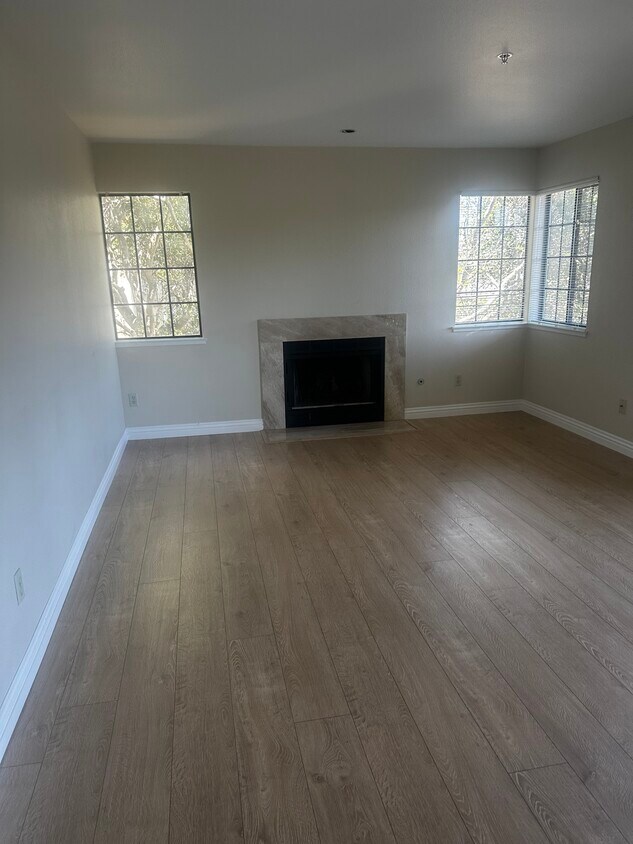 521 Pheasant Ridge Rd Unit 521 Oaks, Del Rey Oaks, CA 93940 Condo for