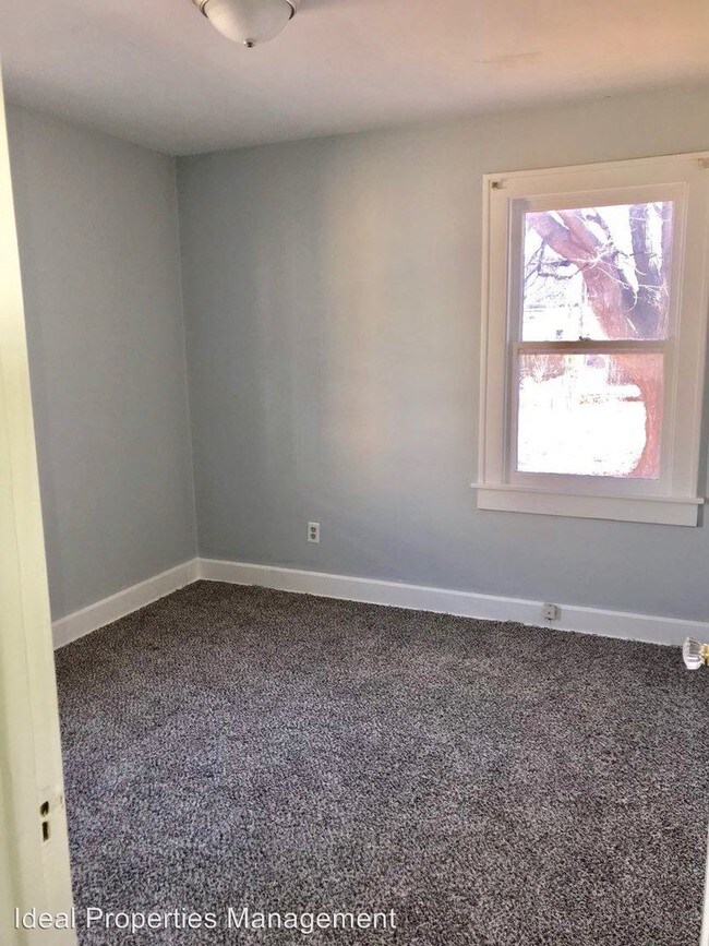 Building Photo - 2 br, 1 bath House - 2320 s 7th