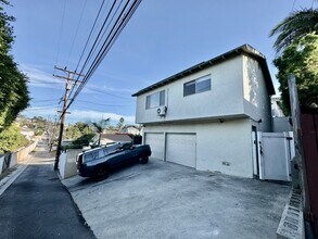 Building Photo - 821 Avenue A Ave