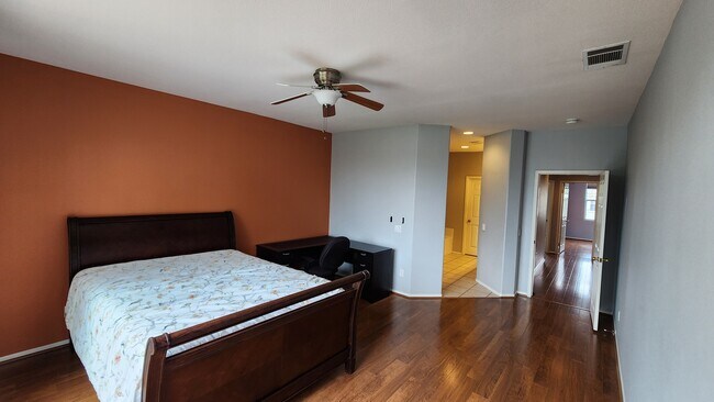 Foto del edificio - 6434 Kinglet Way