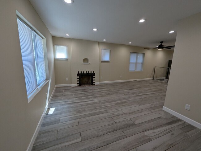 Foto del edificio - Greenway Glow-Up: Fully Renovated & Full o...