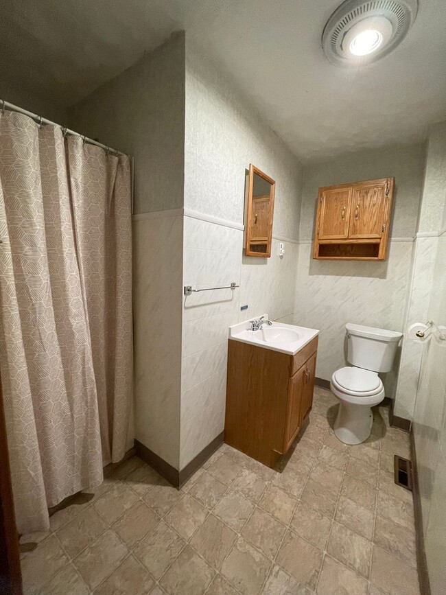 Photo - Vinton Street Apartment